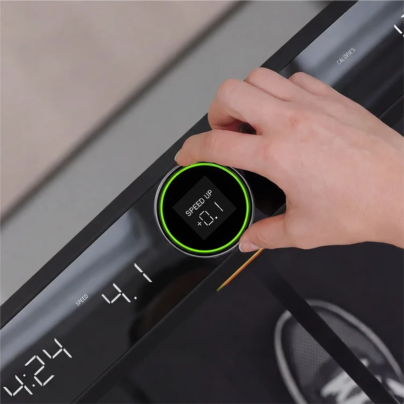 Speed dial control on the Movaped X21 treadmill for quick and precise speed adjustment
